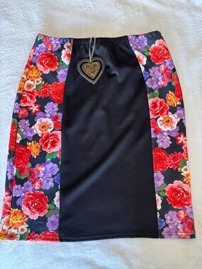 Club L Floral-Panel Black knee length Pencil Skirt stretch waist